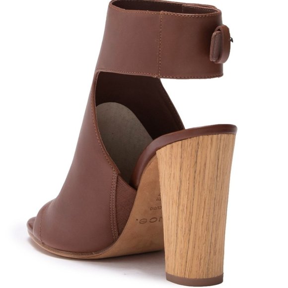 VINCE Addie Open Toe Bootie - Picture 8 of 8